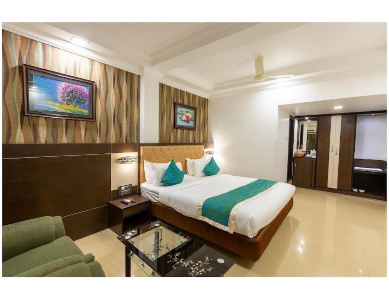 The Grand Krishna Luxury Hotel, Chikmagalur Ngoại thất bức ảnh