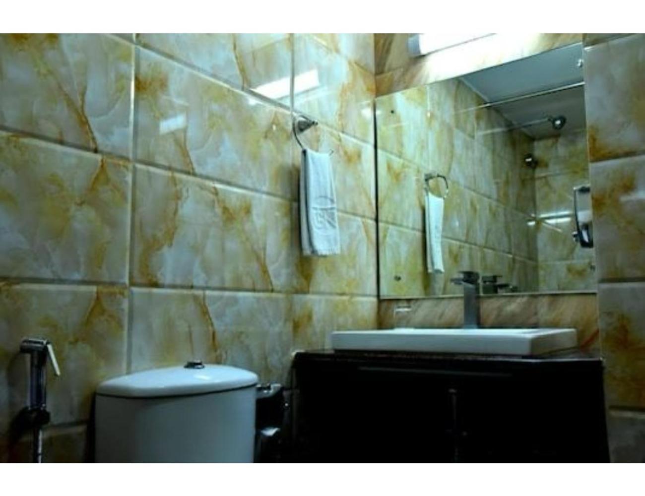 The Grand Krishna Luxury Hotel, Chikmagalur Ngoại thất bức ảnh